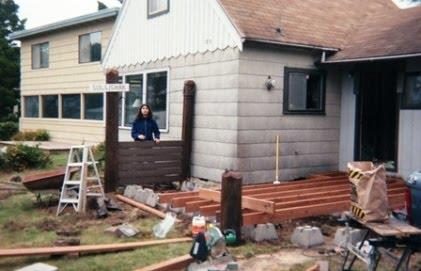 Left: Mick installed decking for the wind screen.
